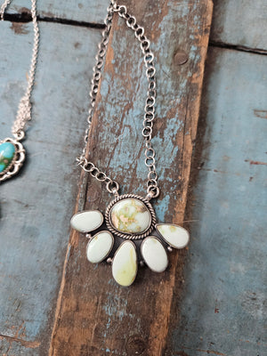 Gorgeous Palomino Cluster Necklace