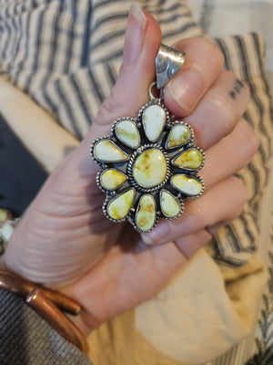 Palomino Cluster Pendant