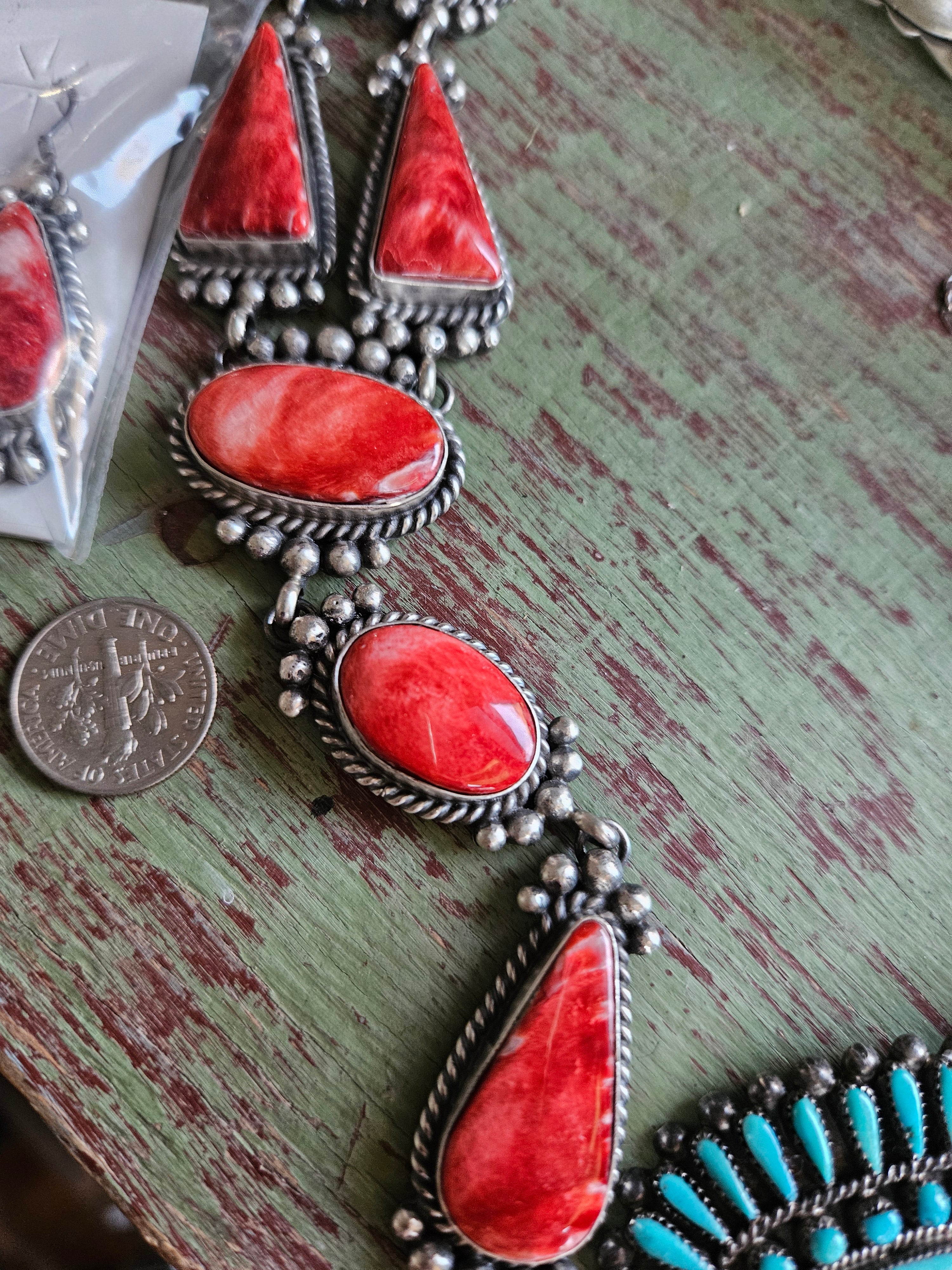 Red Spiny Oyster Lariat Set