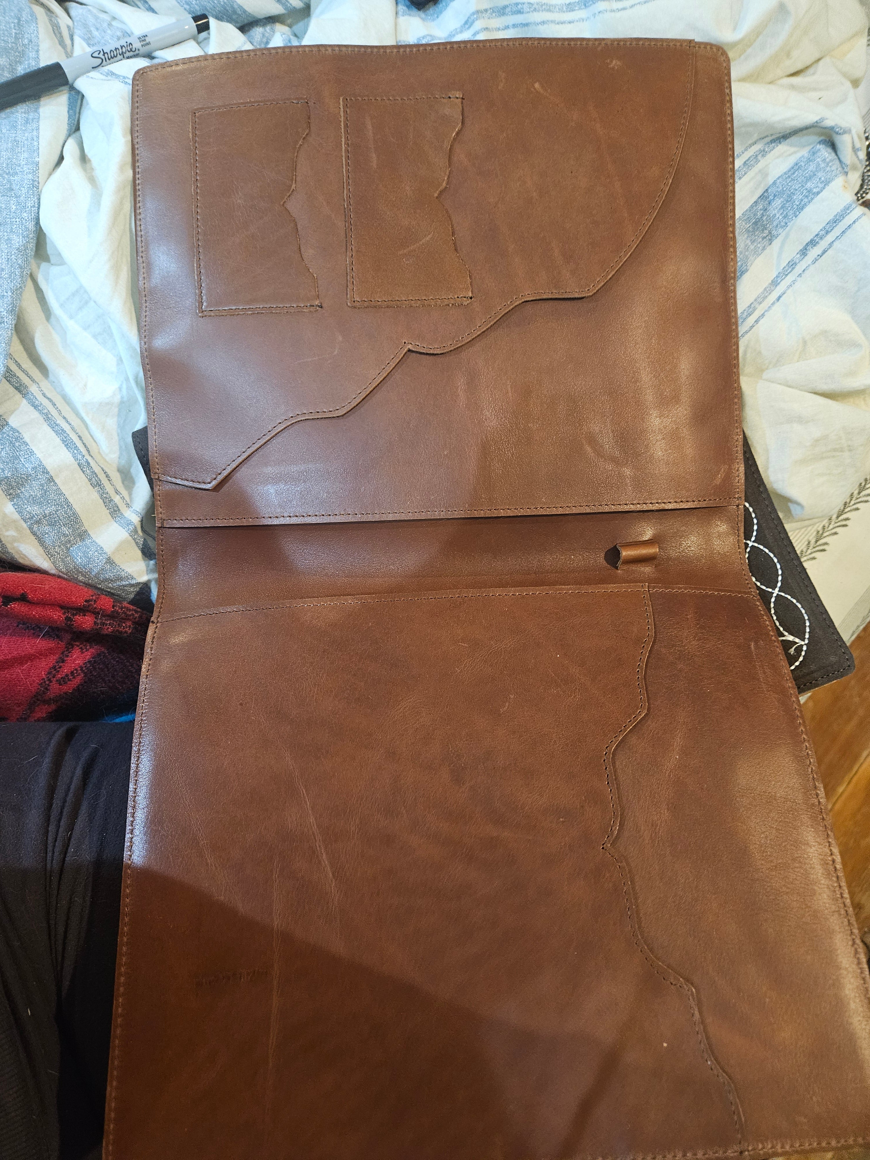 Cowhide and Tooled Leather Buckstitch Note Pad Holder Portfolio