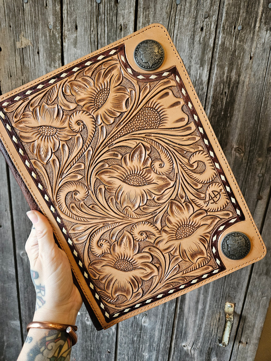 Tooled Leather Buckstitch Coin Note Pad Holder