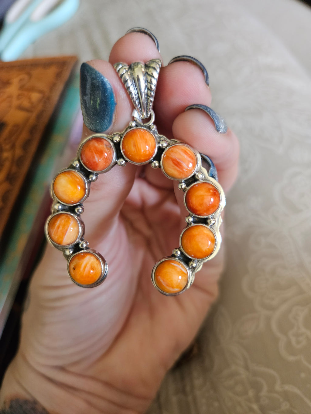 Orange Spiny Oyster Naja Pendant